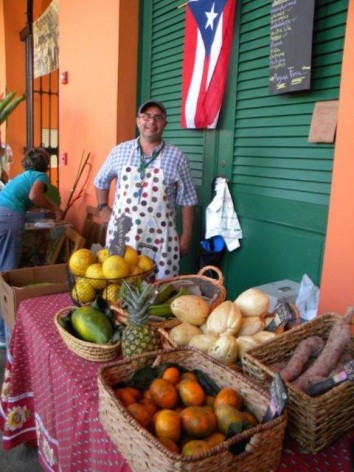 Vendors at the organic farmers' market in Old San Juan, Puerto Rico. Courtesy: Tillie Castellano.