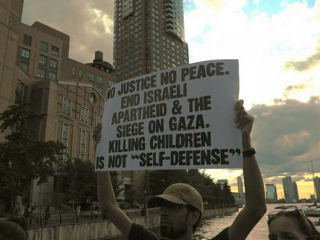 The Israeli offensive in Gaza has killed 1,050 people, mostly civilians, as of Jul. 26, 2014. Credit: Kanya DÃ¢Â€Â™Almeida/IPS
