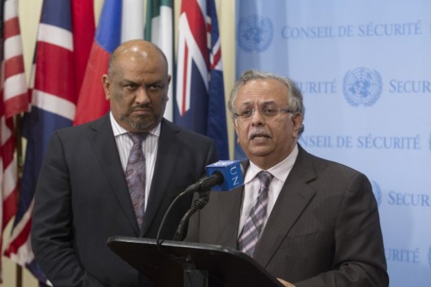 Abdallah Yahya A. Al-Mouallimi (right), Permanent Representative of Saudi Arabia to the UN, speaks to journalists on July 28, 2015 following a Security Council meeting on the situation in Yemen. At his side is Khaled Hussein Mohamed Alyemany, Permanent Representative of the Republic of Yemen. Credit: UN Photo/Loey Felipe