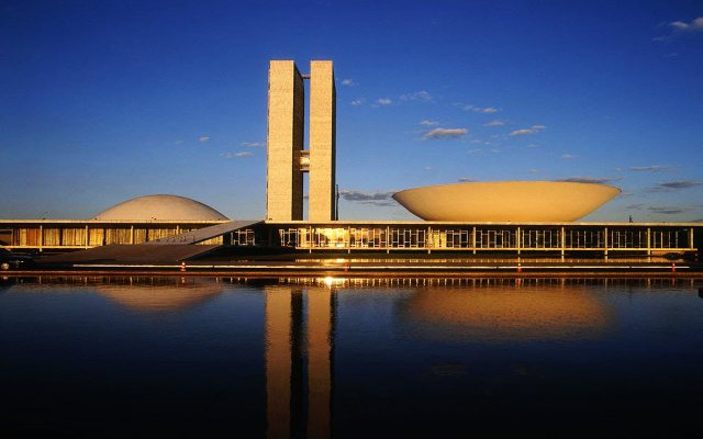 Brazilian President Dilma Rousseff’s political fate will be decided in the next few months in this emblematic building in Brasilia, the seat of the national Congress. Credit: Brazilian Congress
