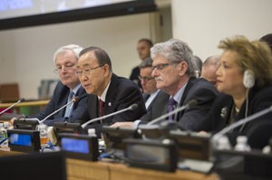 Secretary-General Ban Ki-moon (second from left) briefs the General Assembly on his report for the World Humanitarian Summit, which is to take place on 23-24 May in Istanbul, Turkey. Also pictured (from left, front row): Stephen O'Brien, Under-Secretary-General for Humanitarian Affairs and Emergency Relief Coordinator; Mogens Lykketoft, President of the seventieth session of the General Assembly; and Catherine Pollard, Under-Secretary-General for General Assembly and Conference Management. Credit: UN PHOTO/Rick Bajornas