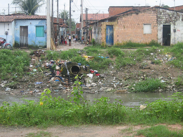 The Bom Jardim neighbourhood in Fortaleza, one of the big cities in Northeast Brazil, the region hit hardest by the Zika virus. The lack of sanitation and huge garbage dumps on the banks of rivers and stagnant water in containers everywhere offer ideal breeding grounds for the Aedes aegypti mosquito, which transmits Zika virus, dengue fever and the chikungunya virus. Credit: Mario Osava/IPS