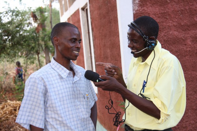A journalist conducts an interview in Kenya. Credit: Isaiah Esipisu/IPS