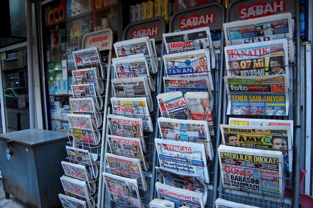 Newspapers on sale in Istanbul. But the freedom of Turkish journalists is seriously threatened. Credit: Jillian Kestler-D’Amours/IPS.
