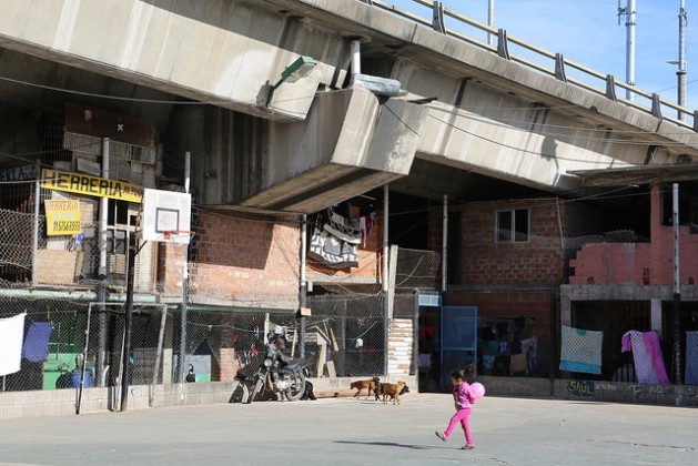 “Bajo Autopista”, a slum in the Villa 61 shantytown wedged under an expressway, just a few blocks from Retiro, one of the most upscale neighbourhoods in Buenos Aires. At least 111 million of Latin America’s urban inhabitants live in slums. Credit: Fabiana Frayssinet/IPS