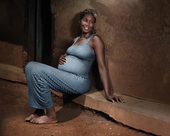 Eunice, an expectant mother in Migori County in Kenya.  Photo Credit: Lifebuoy