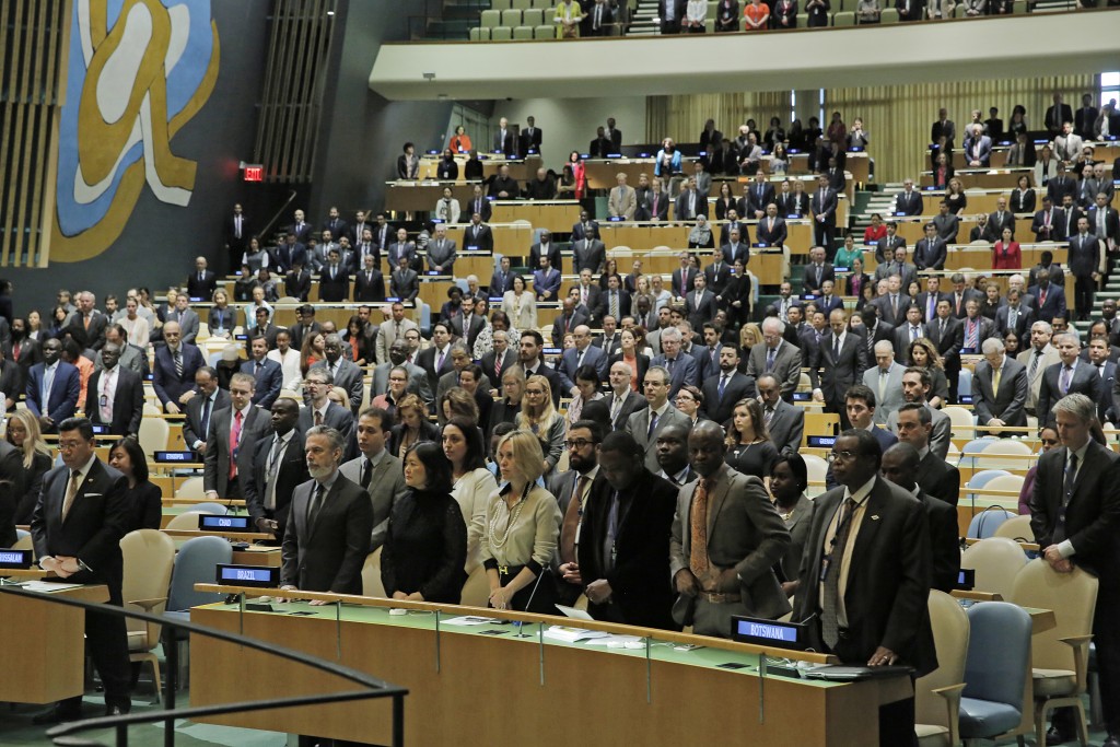 The UN General Assembly observies a moment of silence for the King of Thailand. UN Photo/Evan Schneider.