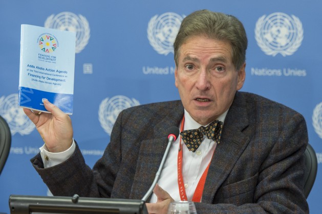Alfred de Zayas, Independent Expert on the promotion of a democratic and equitable international order. Credit: UN Photo/Cia Pak.